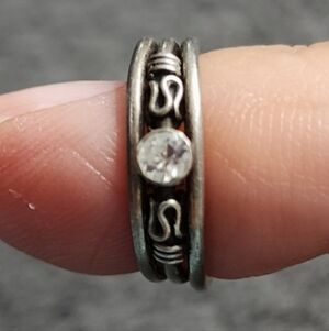 Silver Toned Toe Ring with Crystal Accent